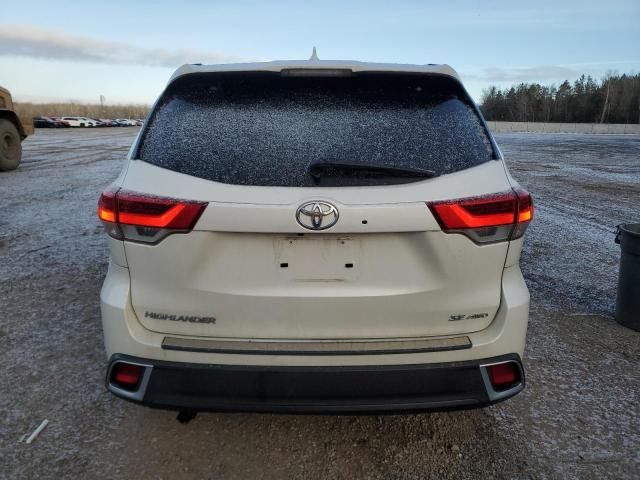 2017 Toyota Highlander SE