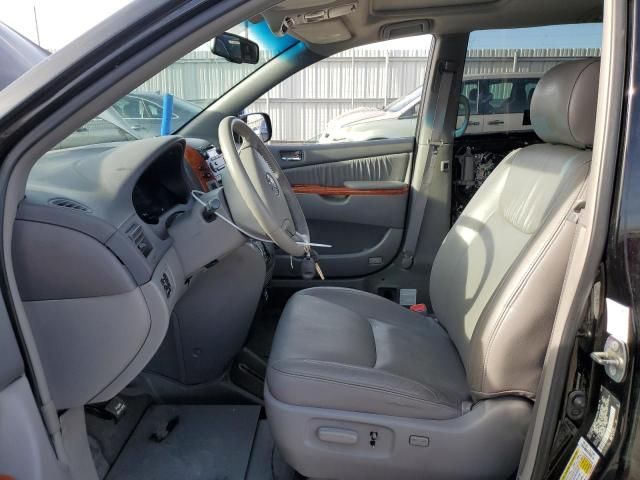 2008 Toyota Sienna XLE