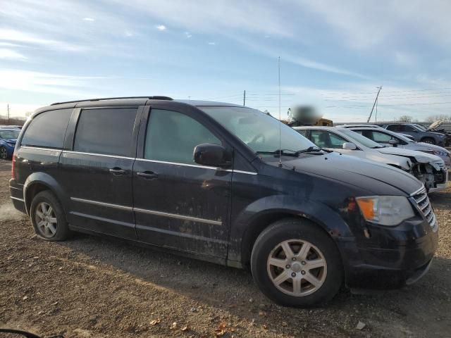 2010 Chrysler Town & Country Touring