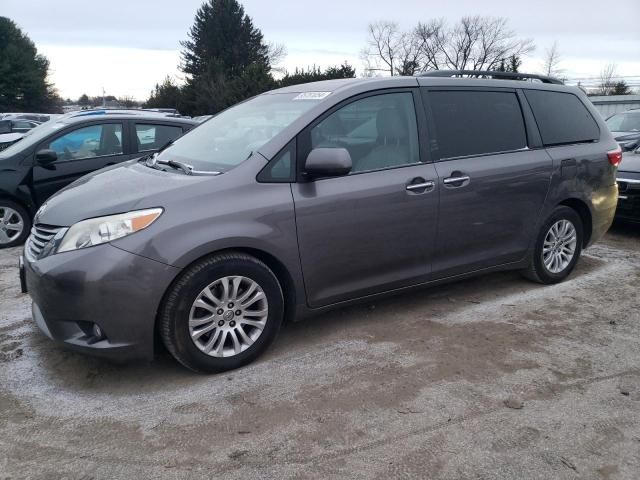 2015 Toyota Sienna XLE