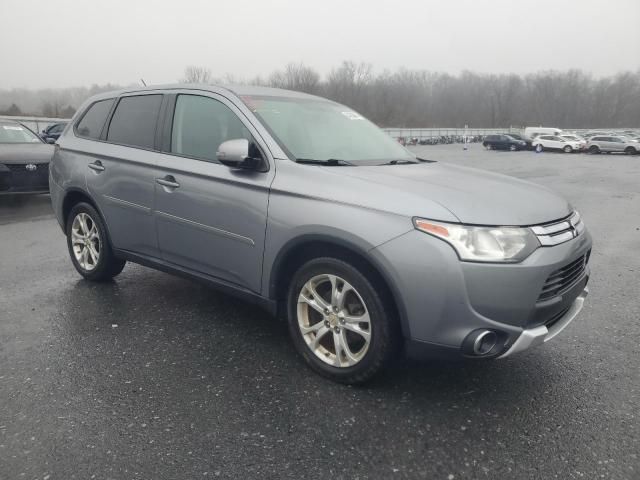 2015 Mitsubishi Outlander SE