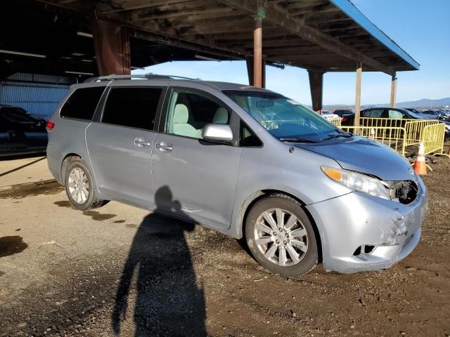 2013 Toyota Sienna LE