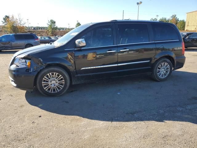 2012 Chrysler Town & Country Limited