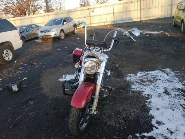 2013 Harley-Davidson FLD Switchback