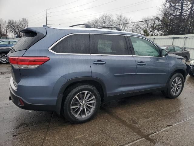 2019 Toyota Highlander SE