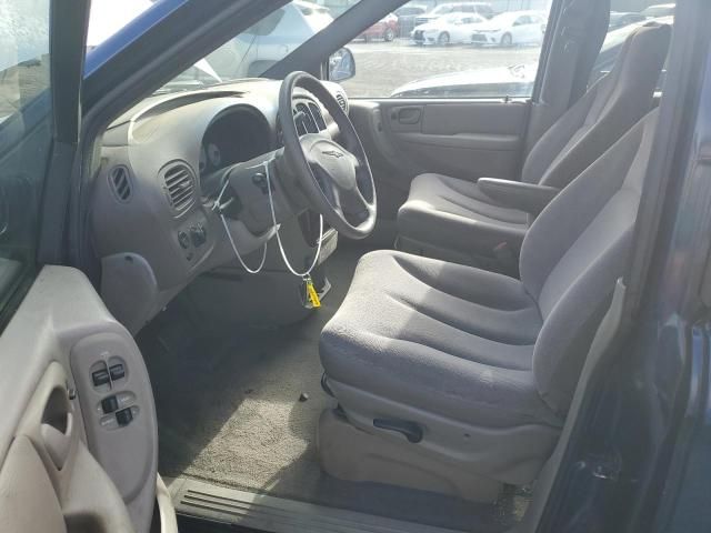 2002 Chrysler Town & Country LX