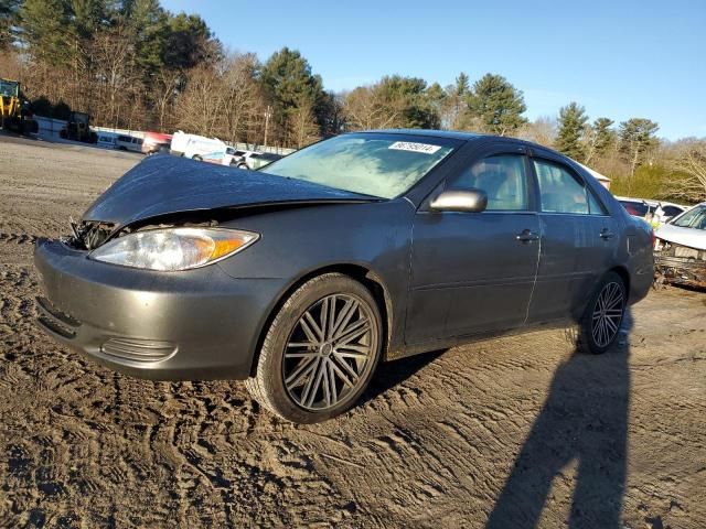 2004 Toyota Camry LE