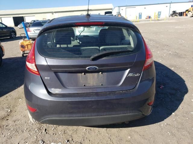 2013 Ford Fiesta SE