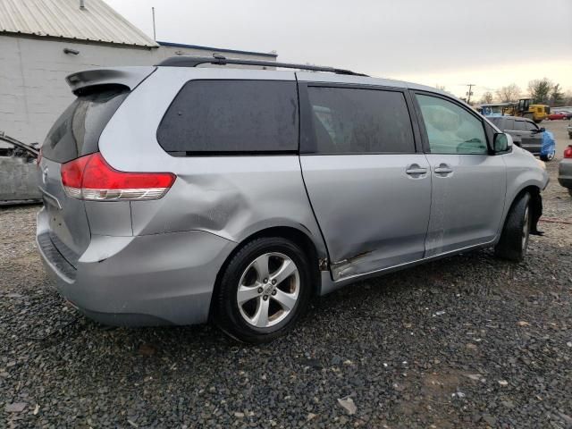 2013 Toyota Sienna LE