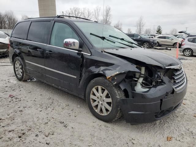 2010 Chrysler Town & Country Touring