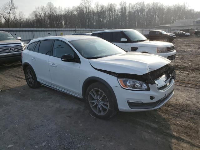 2016 Volvo V60 Cross Country Premier