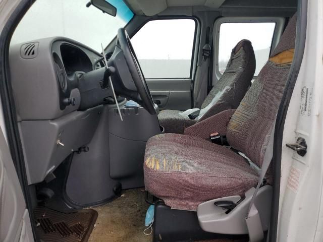 2000 Ford Econoline E250 Van