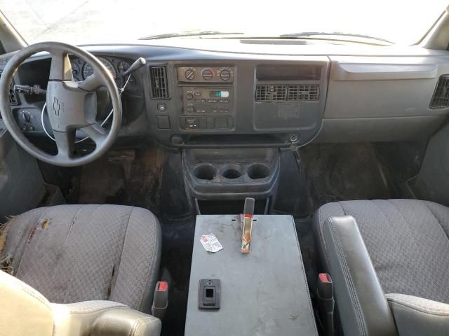 2004 Chevrolet Express G2500