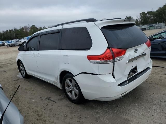 2014 Toyota Sienna LE