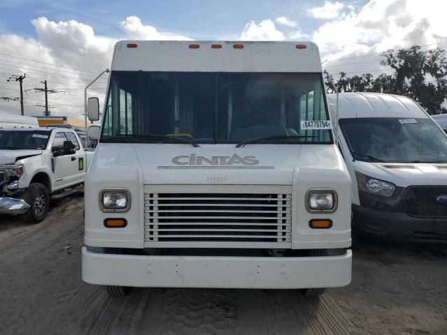 1999 Freightliner Chassis M Line WALK-IN Van