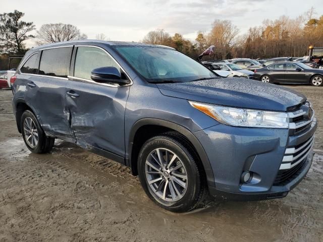 2019 Toyota Highlander SE