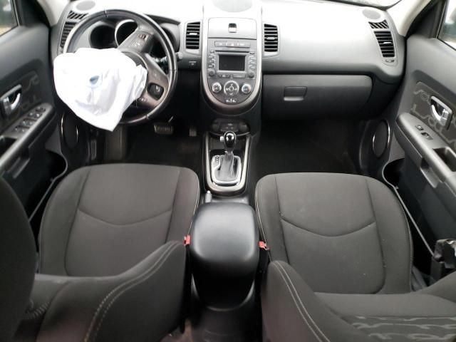 2013 KIA Soul +