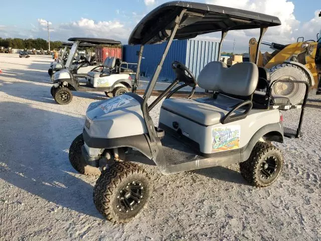 2021 Golf Club Car