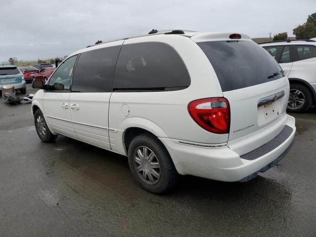 2005 Chrysler Town & Country Limited