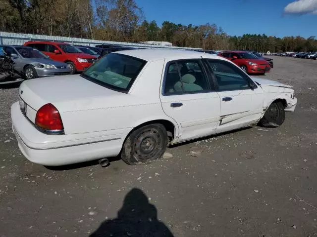 2000 Ford Crown Victoria LX