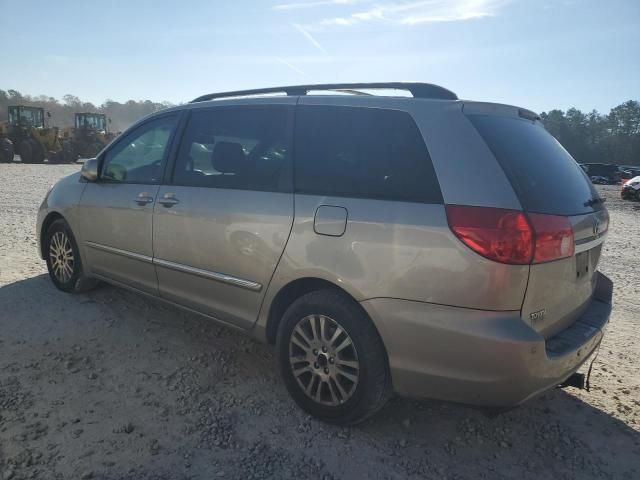 2009 Toyota Sienna XLE