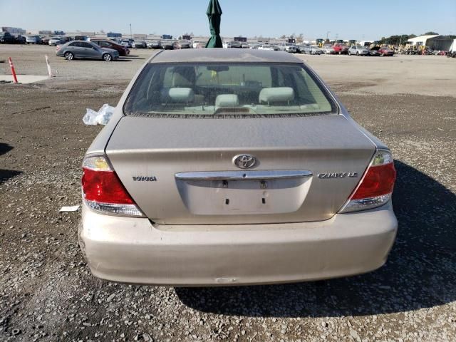 2005 Toyota Camry LE