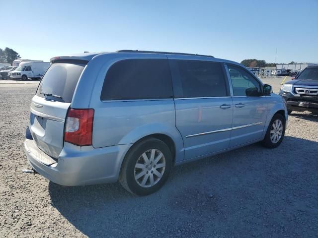 2013 Chrysler Town & Country Touring