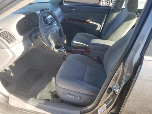 2004 Toyota Camry LE