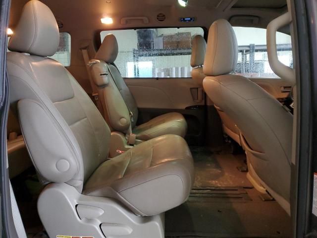 2015 Toyota Sienna XLE