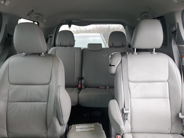 2015 Toyota Sienna XLE