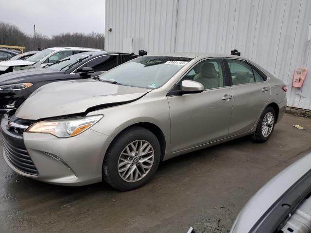 2016 Toyota Camry LE