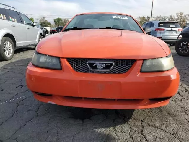 2004 Ford Mustang