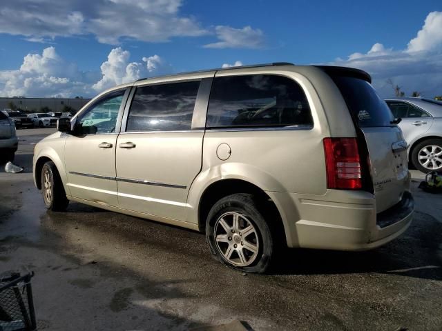 2010 Chrysler Town & Country Touring