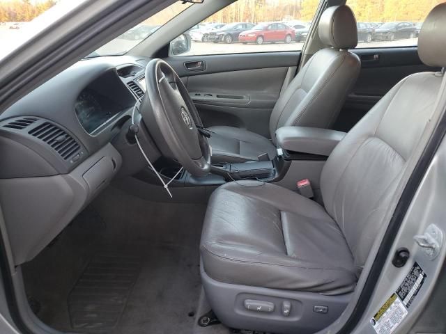 2004 Toyota Camry LE