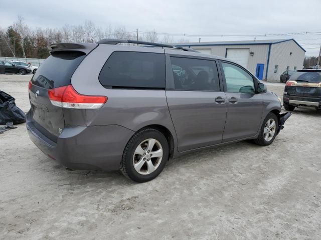 2011 Toyota Sienna LE