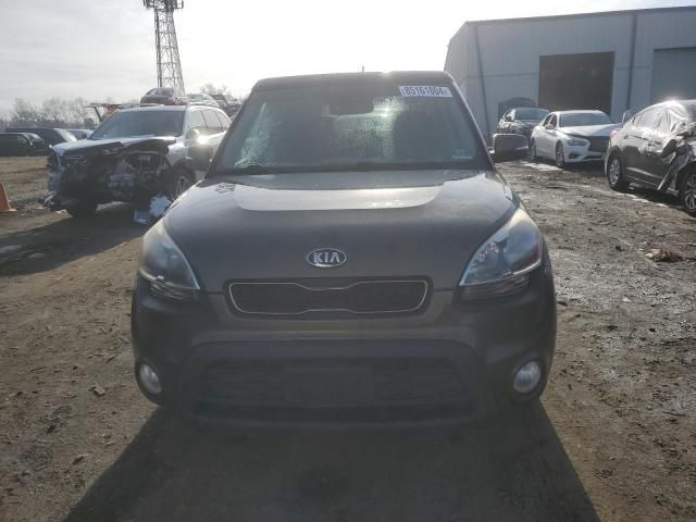 2013 KIA Soul +