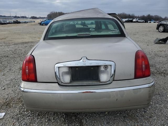 2001 Lincoln Town Car Executive