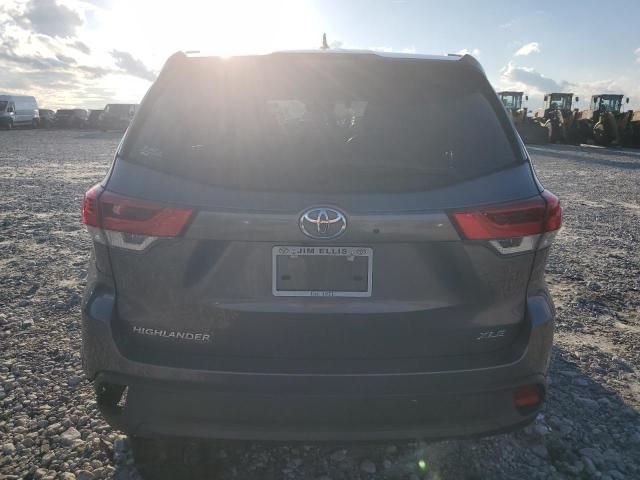 2019 Toyota Highlander SE