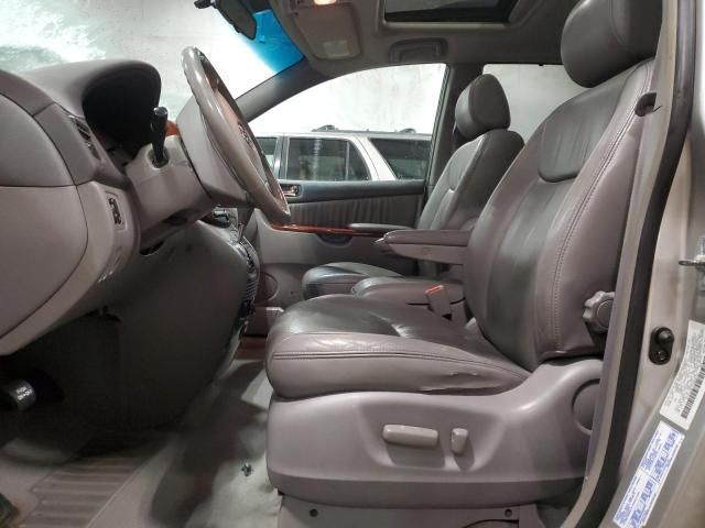 2004 Toyota Sienna XLE