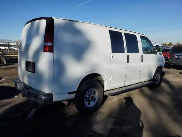 2017 GMC Savana G2500