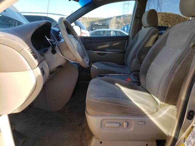 2006 Toyota Sienna CE