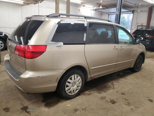 2004 Toyota Sienna CE