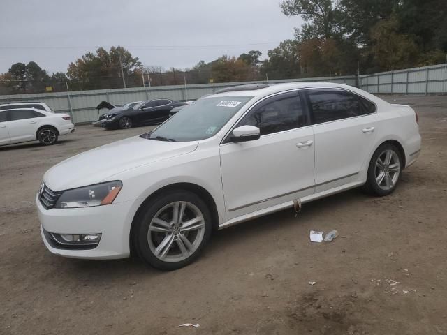 2013 Volkswagen Passat SEL