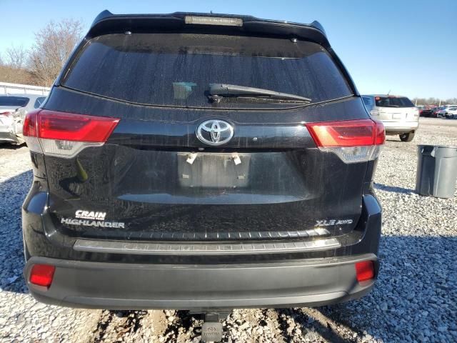 2018 Toyota Highlander SE