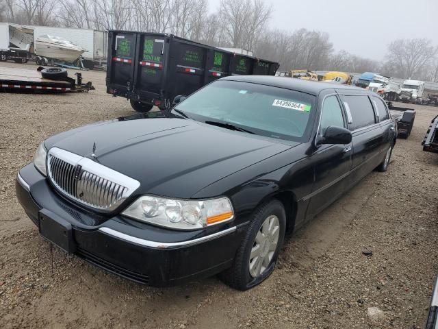 2003 Lincoln Town Car Executive