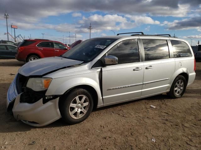 2012 Chrysler Town & Country Touring L