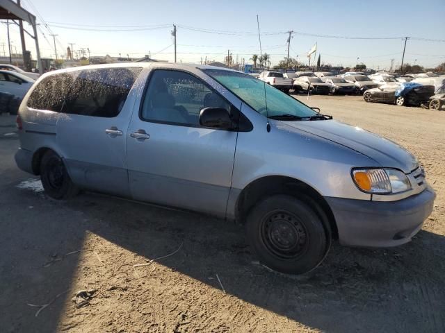 2001 Toyota Sienna CE