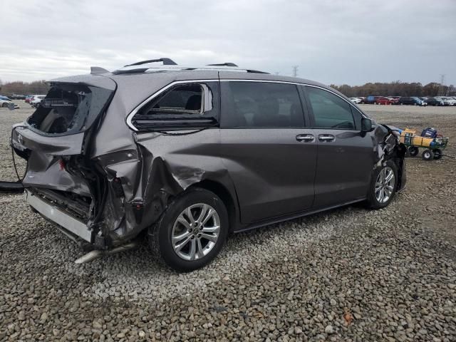 2022 Toyota Sienna Limited