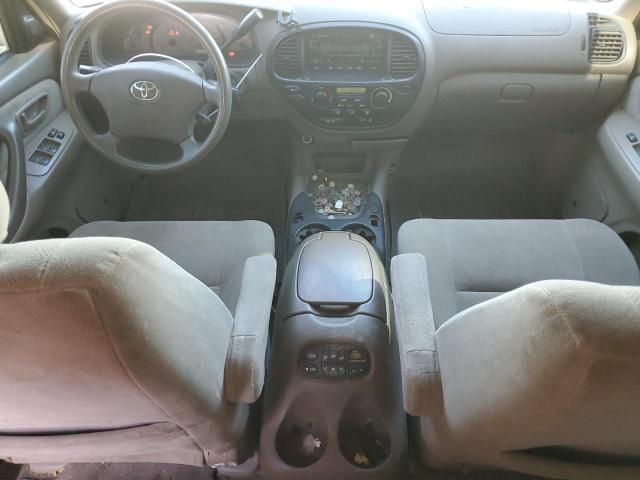 2004 Toyota Sequoia SR5