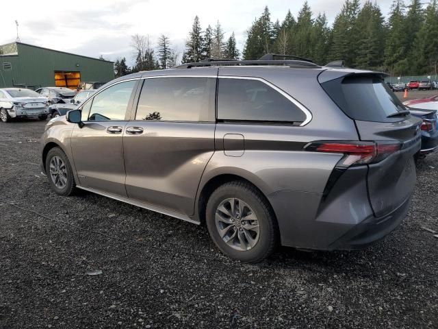 2021 Toyota Sienna XLE